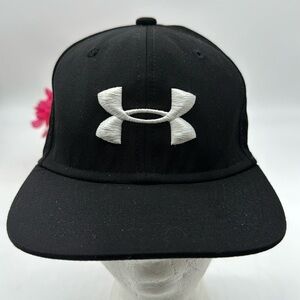 Under Armour Youth Black Baseball Hat with Embroidered Logo HT6148H